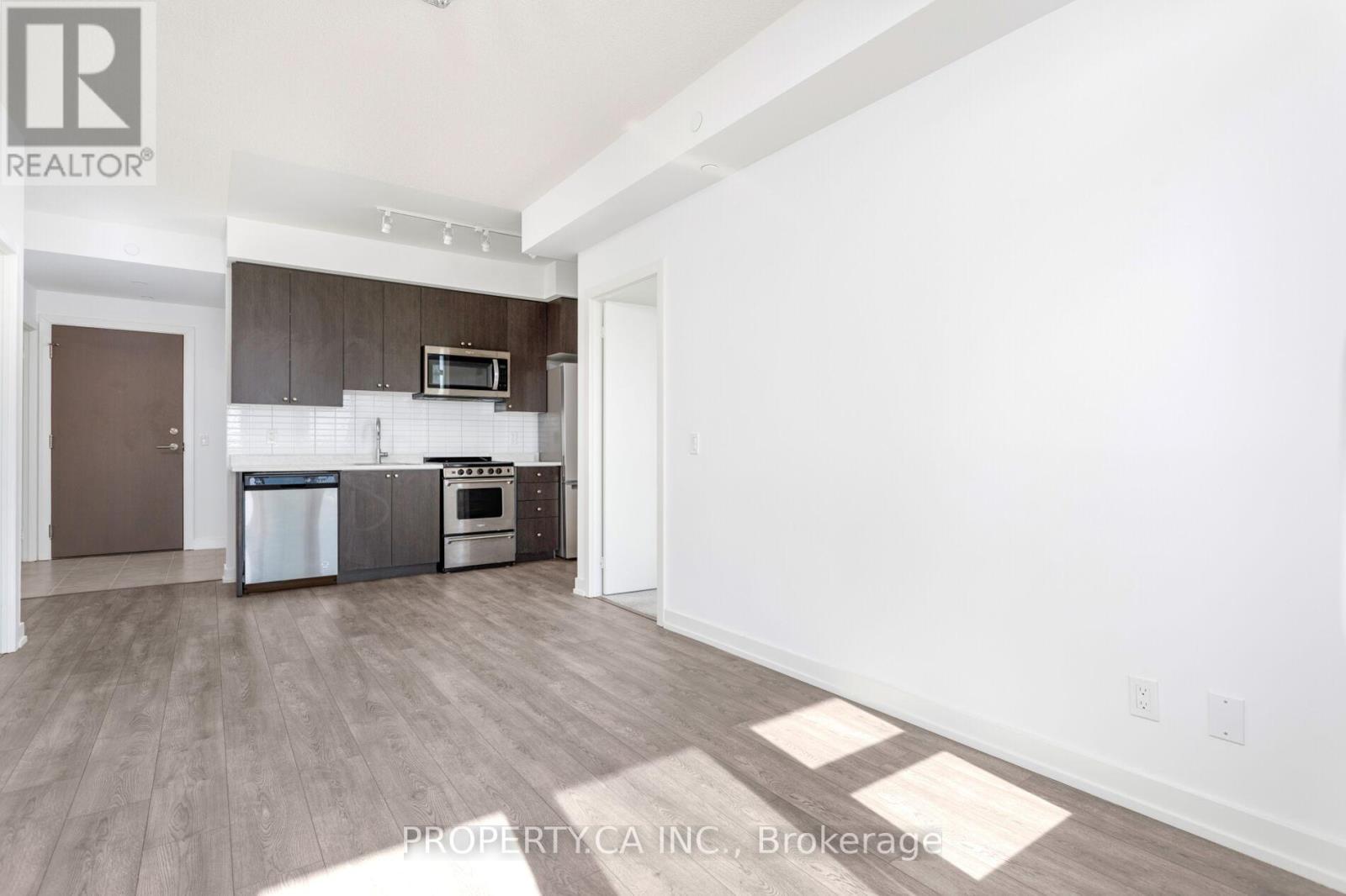 #1102 10 WILBY CRESCENT - 8