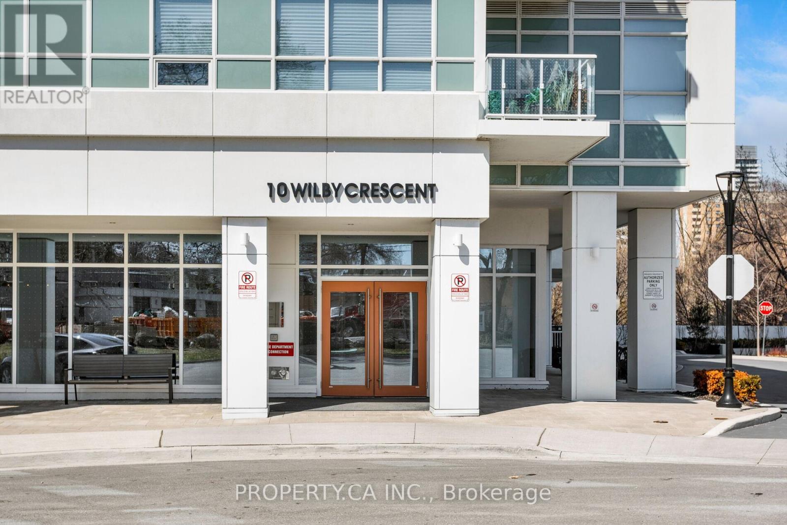 #1102 10 WILBY CRESCENT - 32