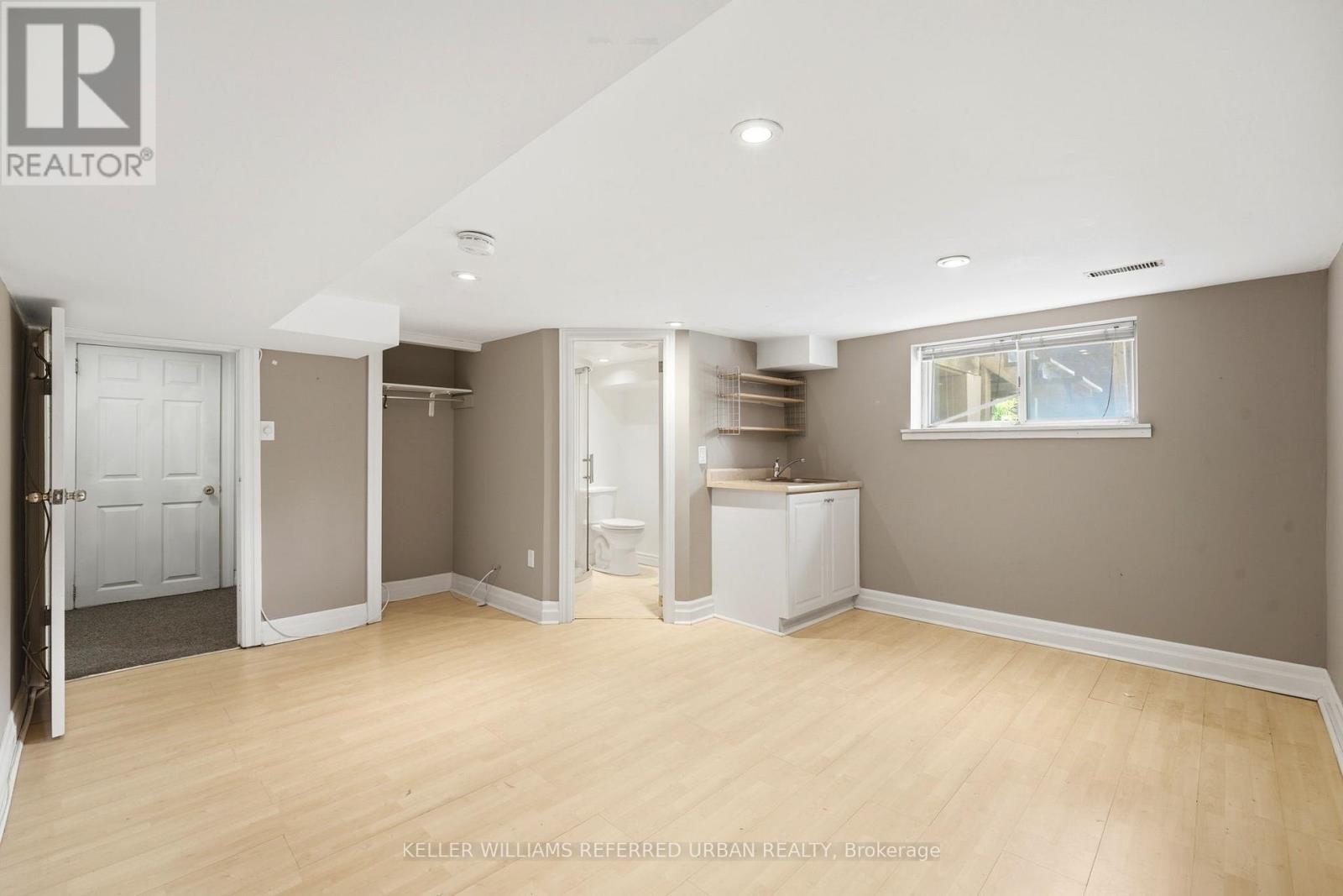 149 BURNDALE AVENUE - 27