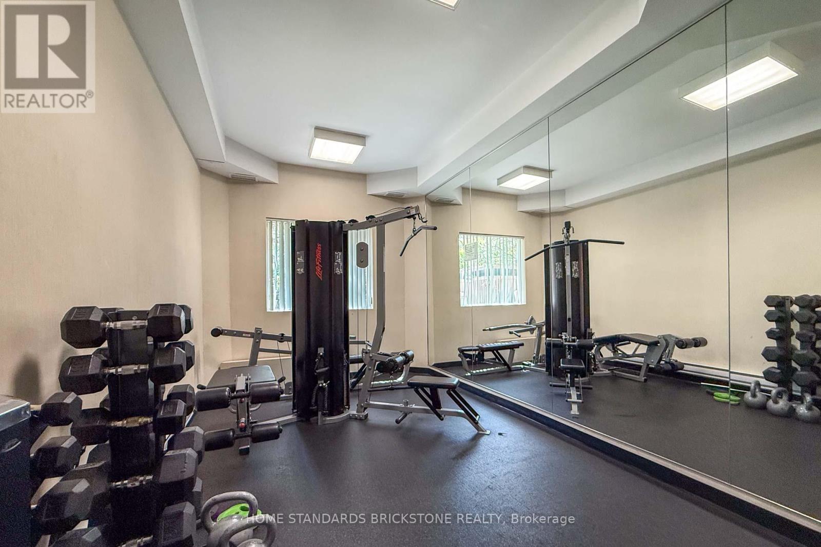 #909 35 EMPRESS AVENUE - 26