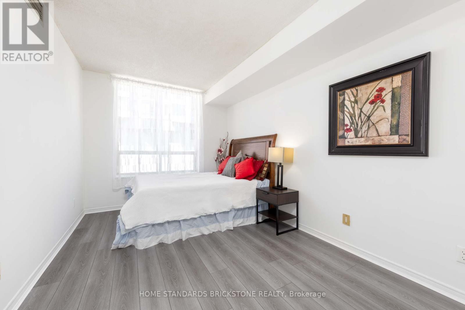 #909 35 EMPRESS AVENUE - 7