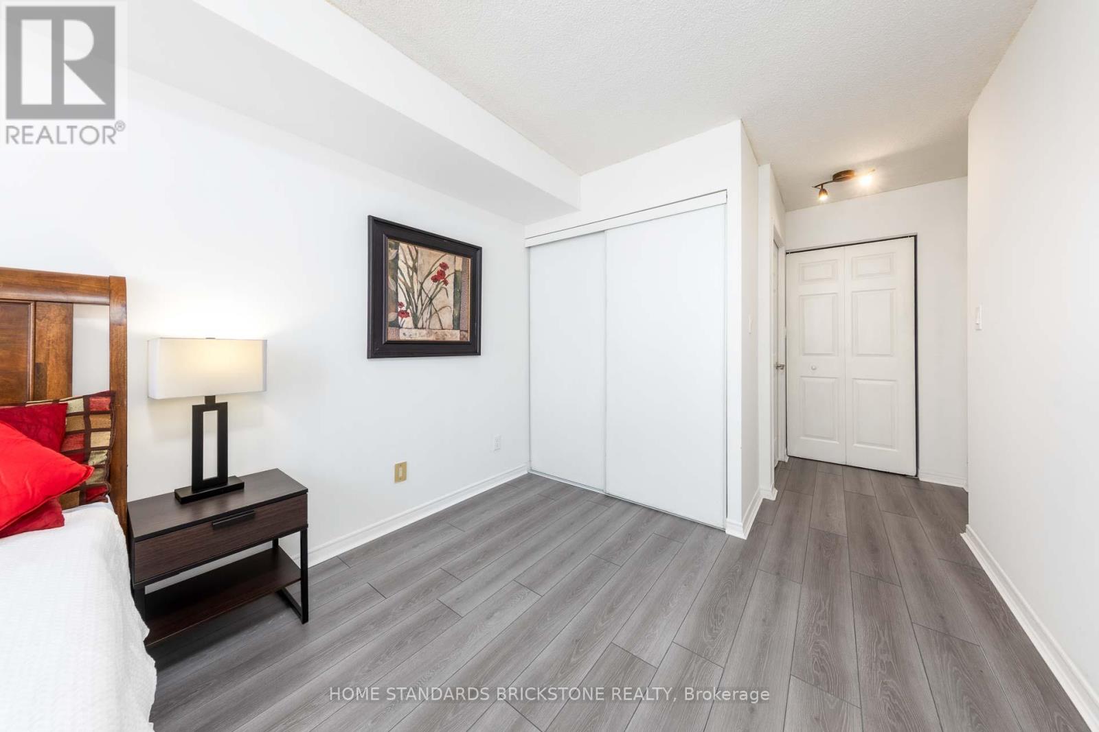 #909 35 EMPRESS AVENUE - 8