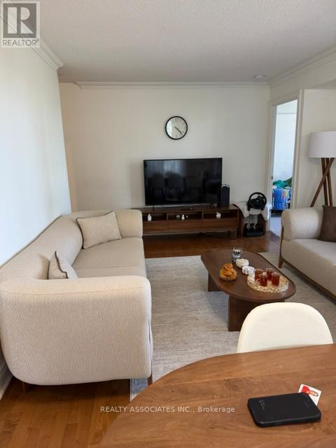 #506 18 KENASTON GARDENS NE - 13
