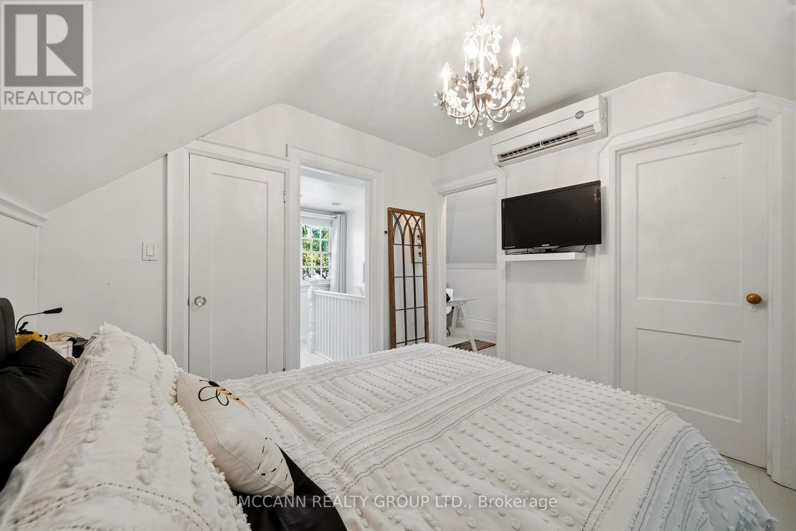 1396 MOUNT PLEASANT ROAD - 24