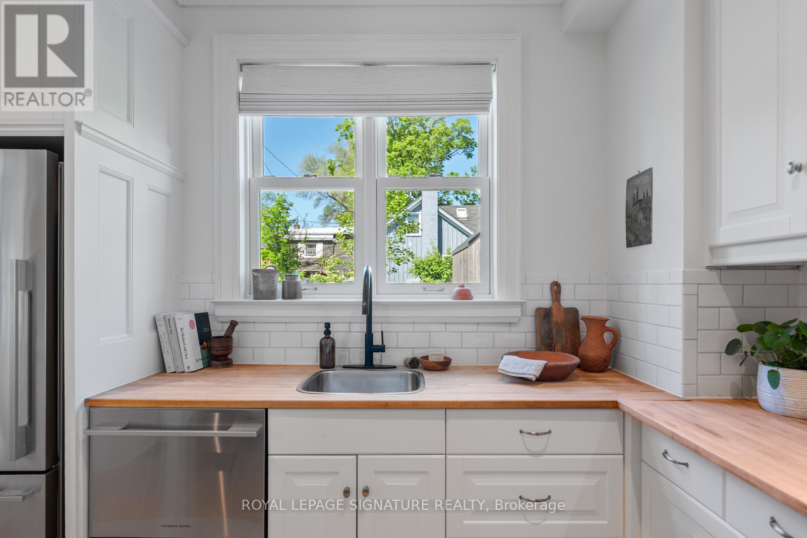 4 KIMBERLEY AVENUE - 15