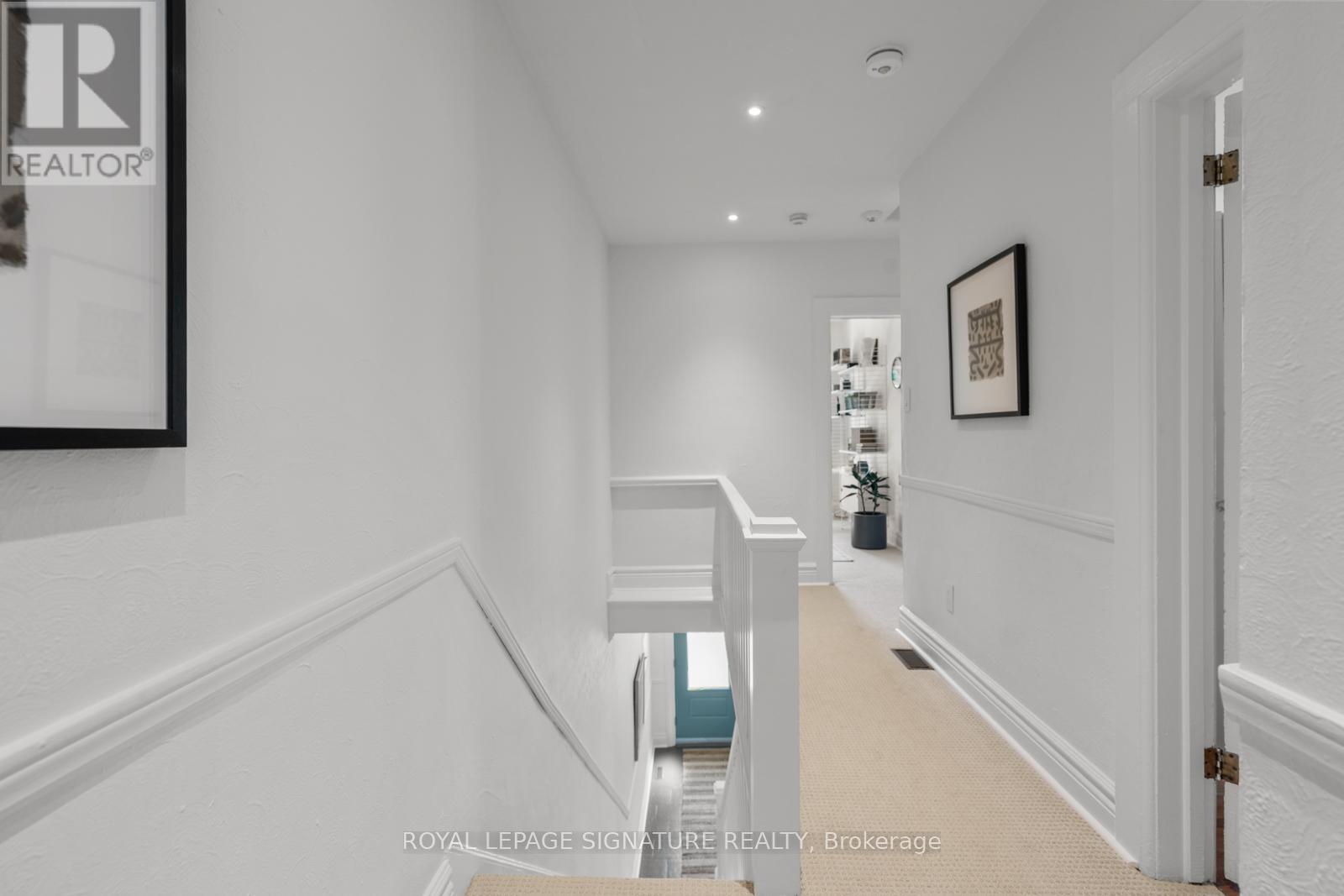 4 KIMBERLEY AVENUE - 23
