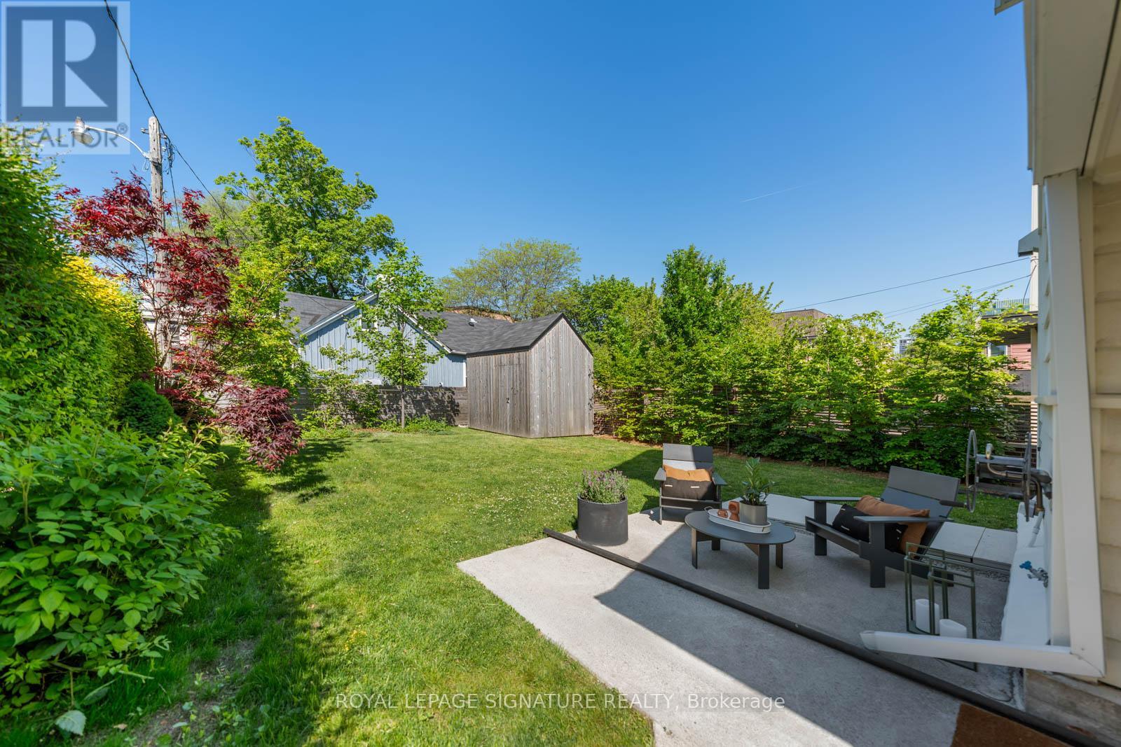 4 KIMBERLEY AVENUE - 38