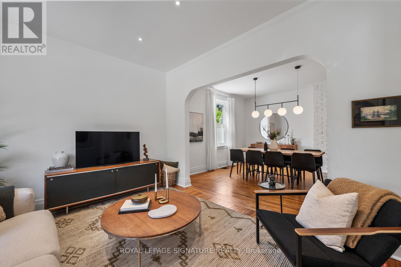4 KIMBERLEY AVENUE - 8