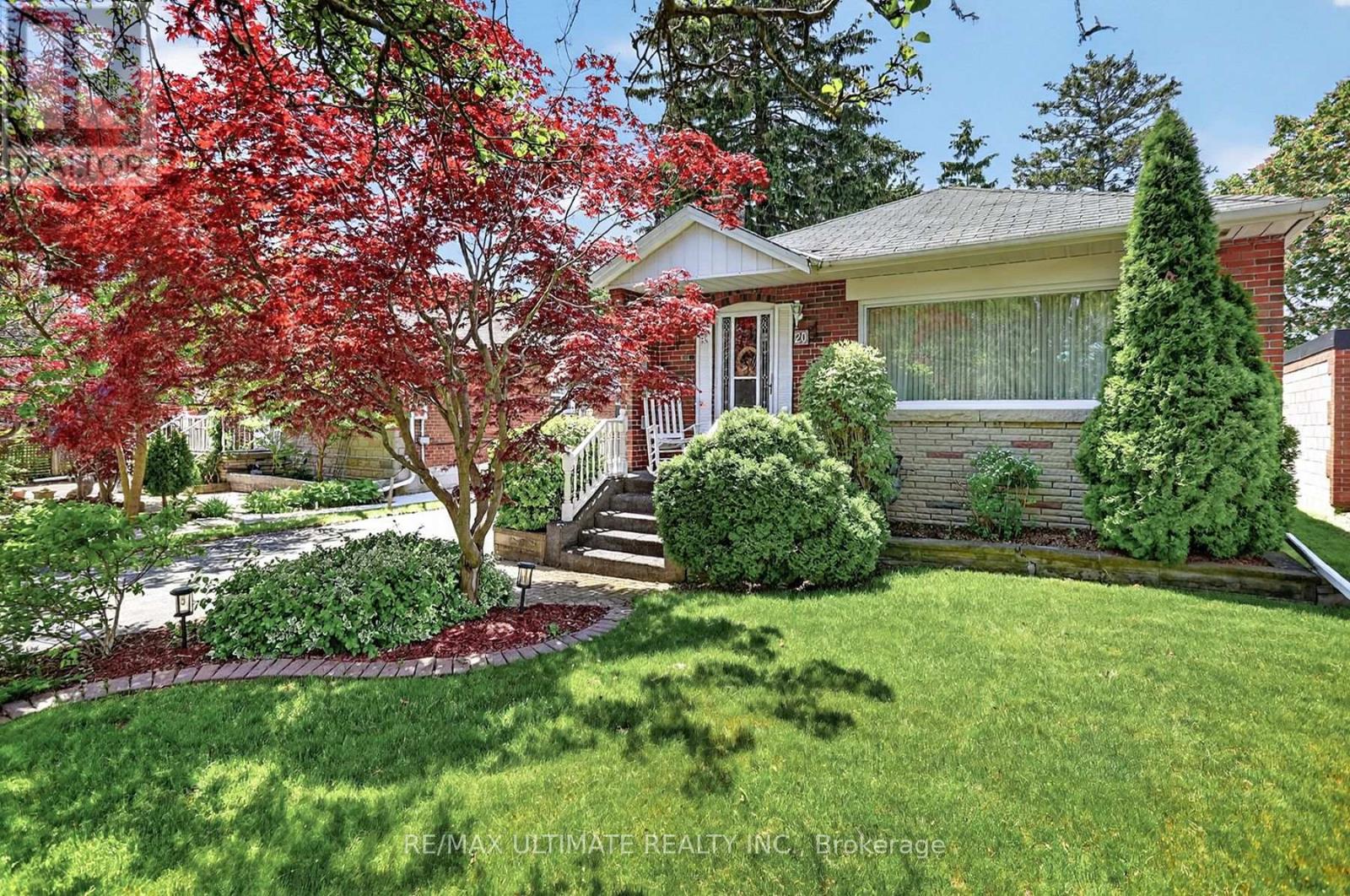 20 CORINNE CRESCENT - 1