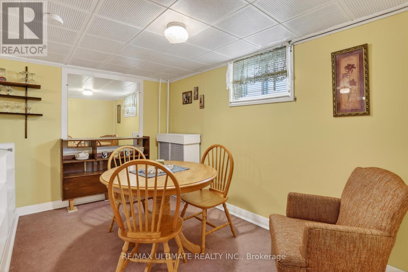 20 CORINNE CRESCENT - 29