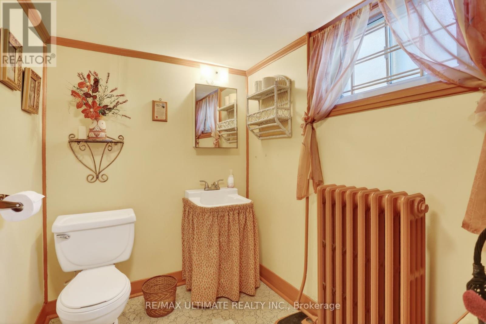 20 CORINNE CRESCENT - 31