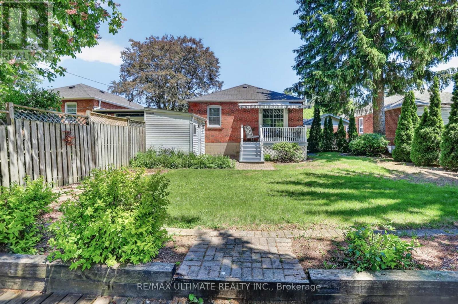 20 CORINNE CRESCENT - 35