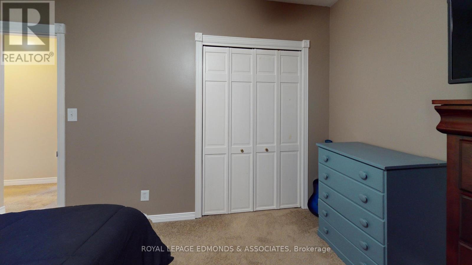 11837 ROUND LAKE ROAD - 33