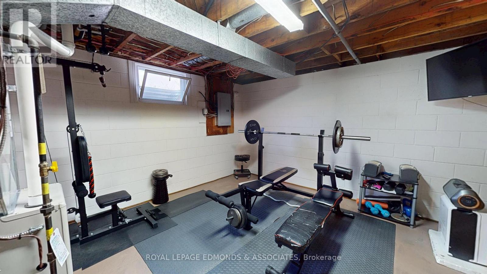 11837 ROUND LAKE ROAD - 35