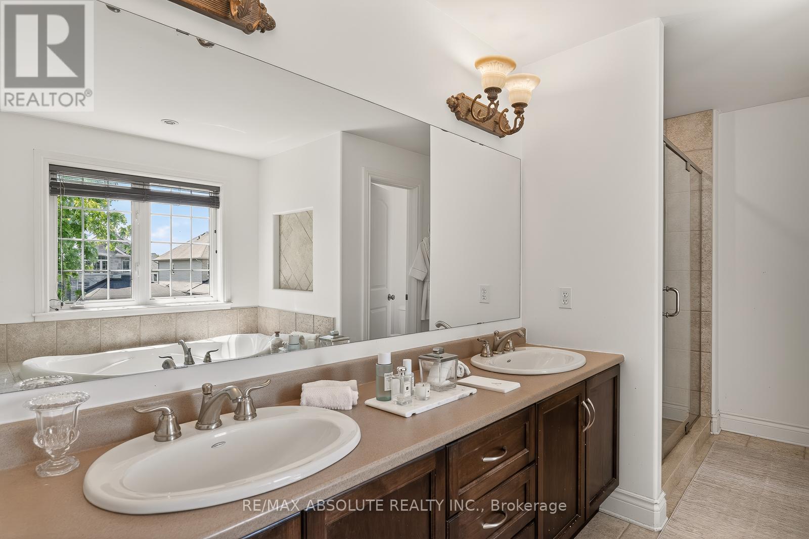 414 LANDSWOOD WAY - 32