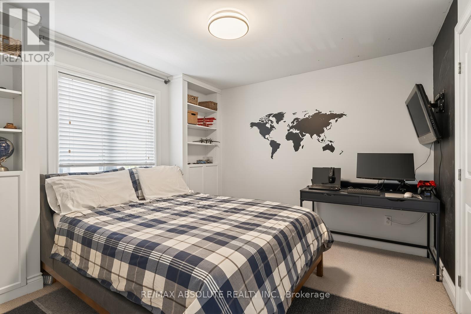414 LANDSWOOD WAY - 34