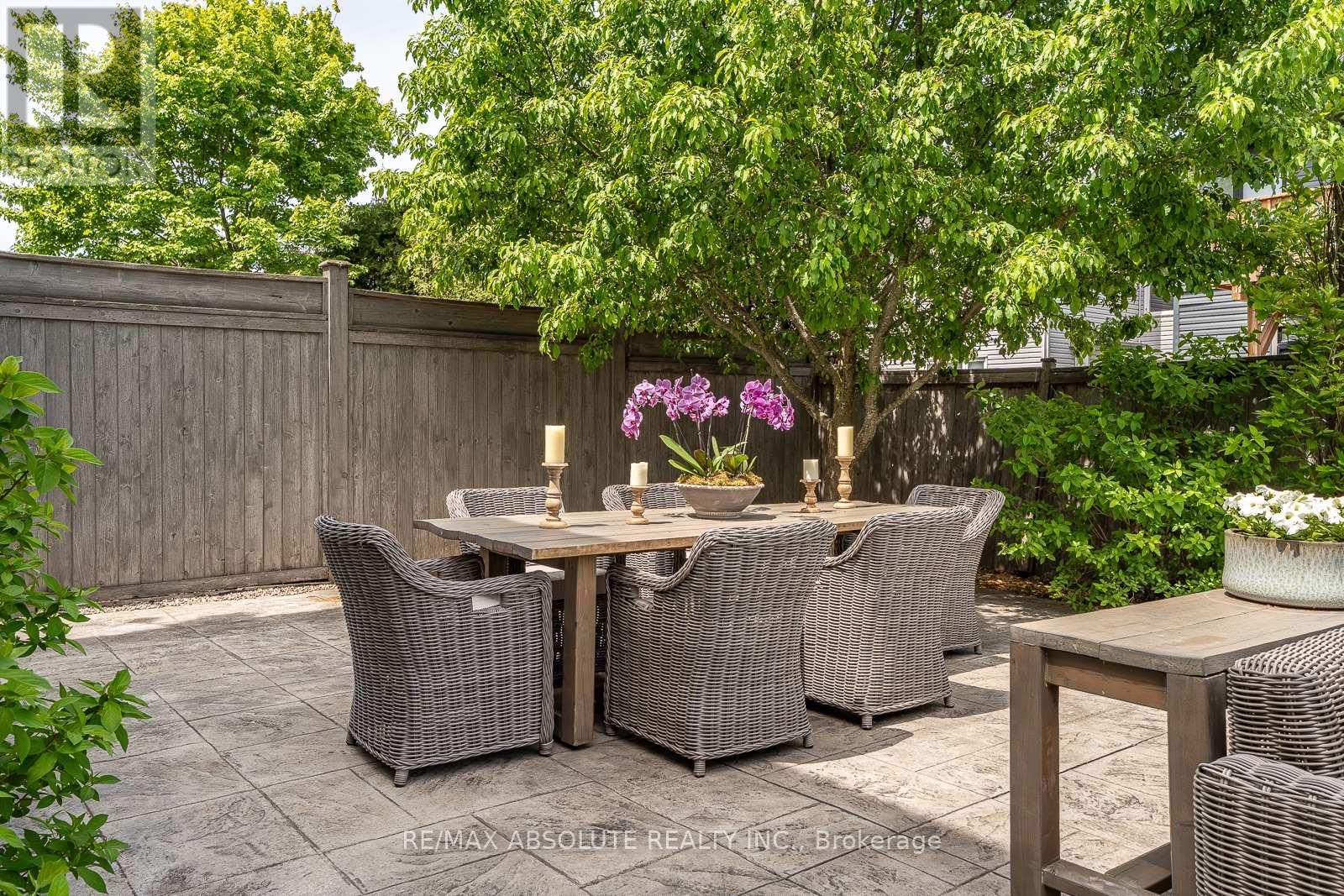 414 LANDSWOOD WAY - 38