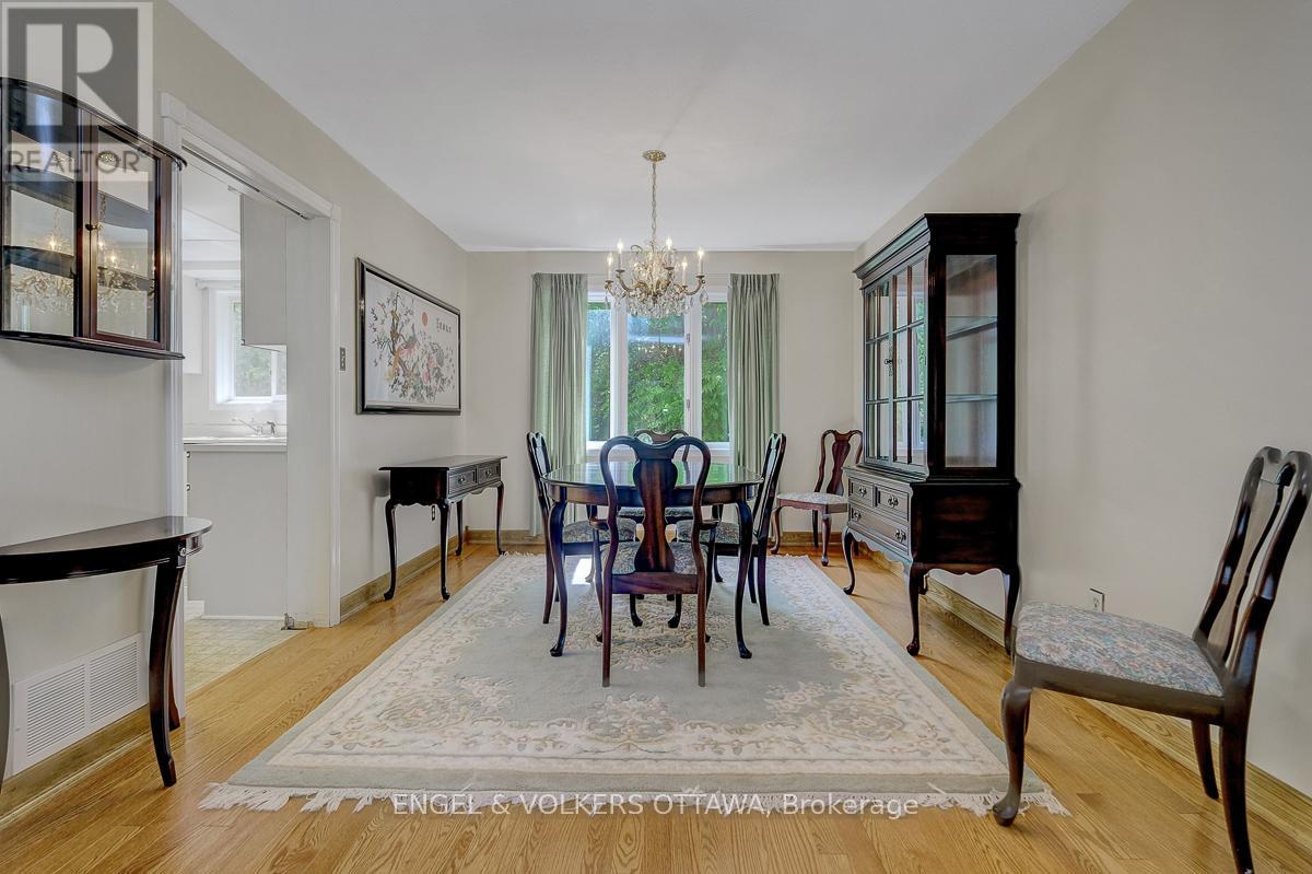 210 CYPRESS COURT - 10