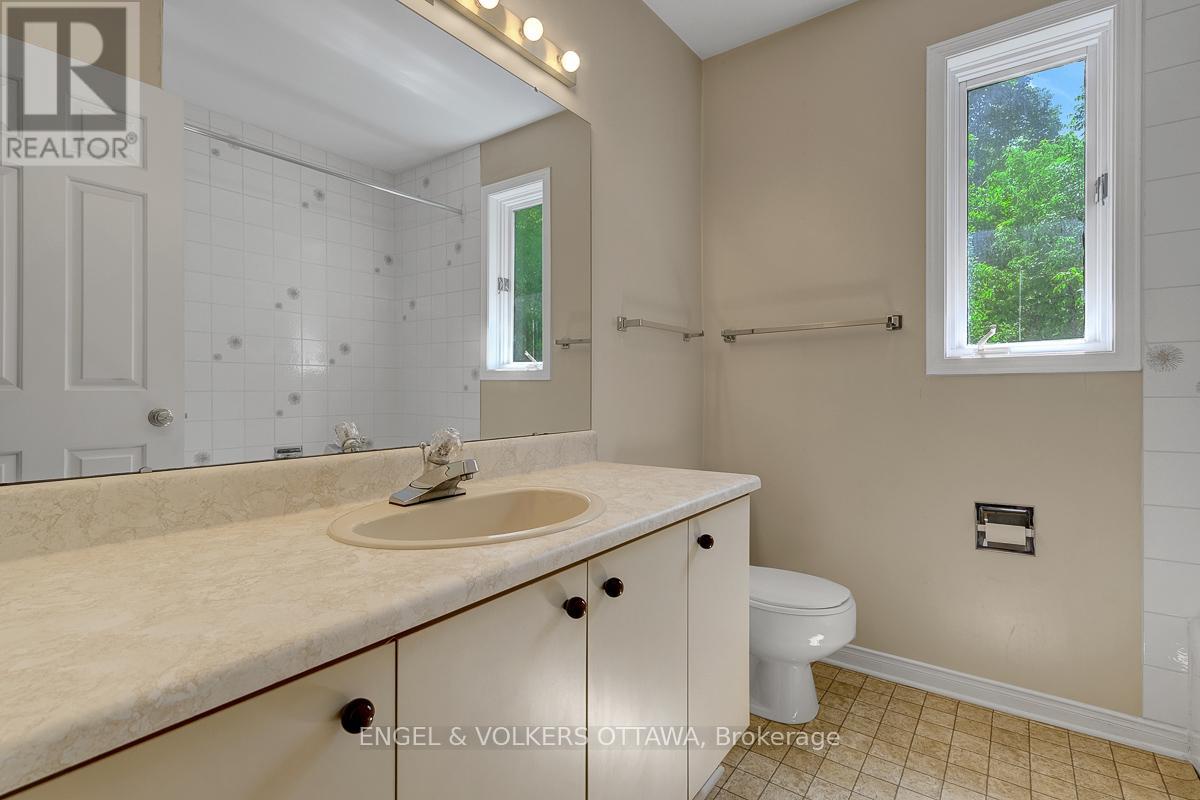210 CYPRESS COURT - 38