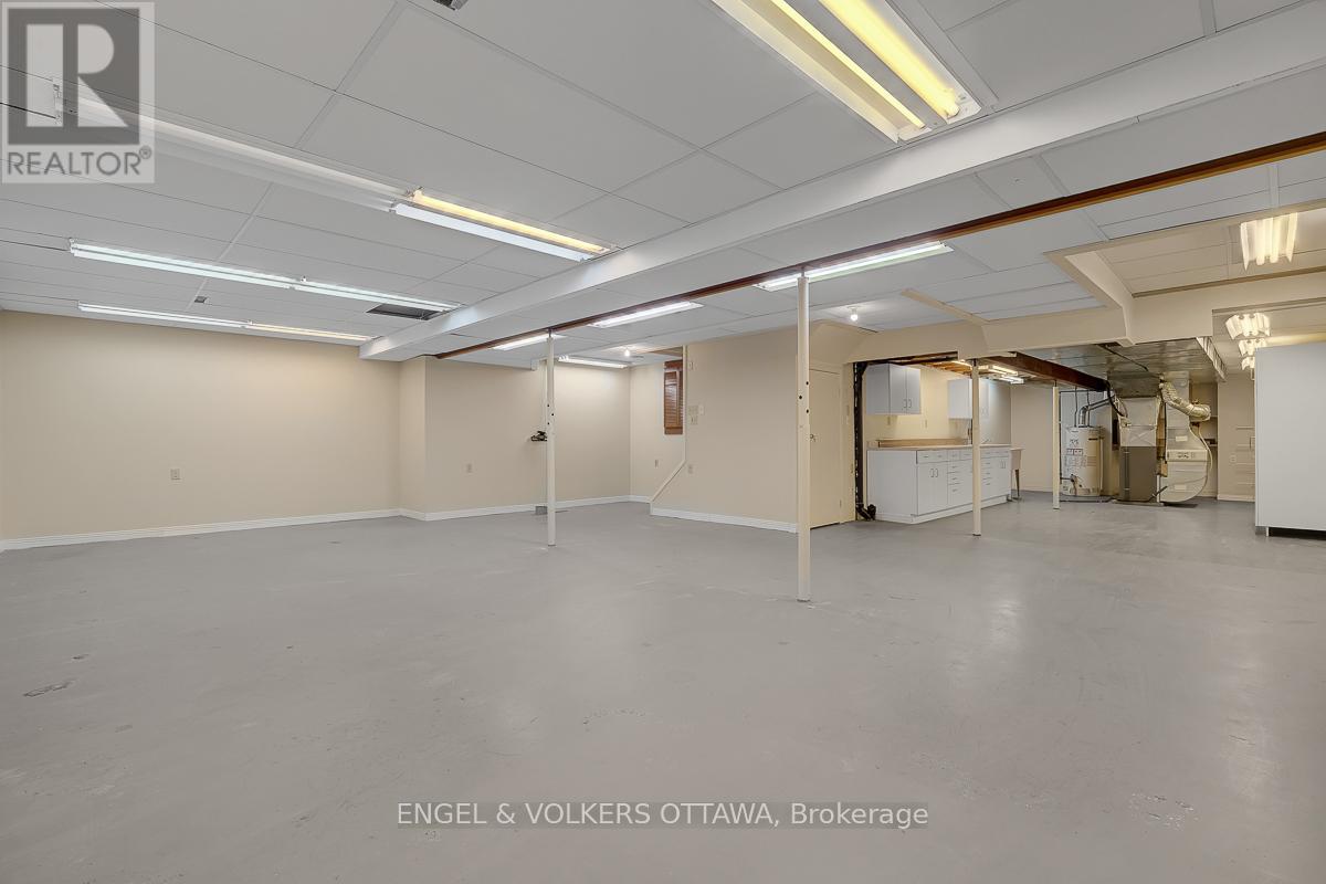 210 CYPRESS COURT - 41