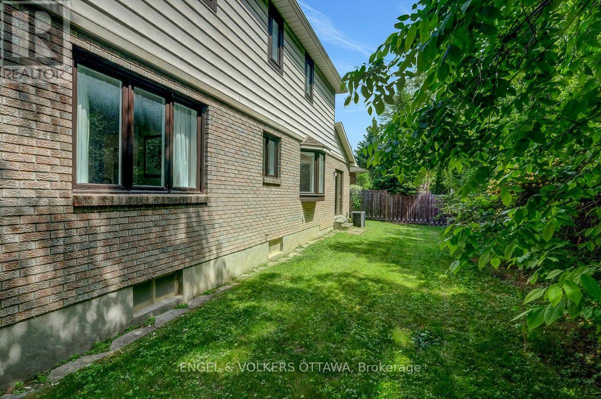 210 CYPRESS COURT - 45