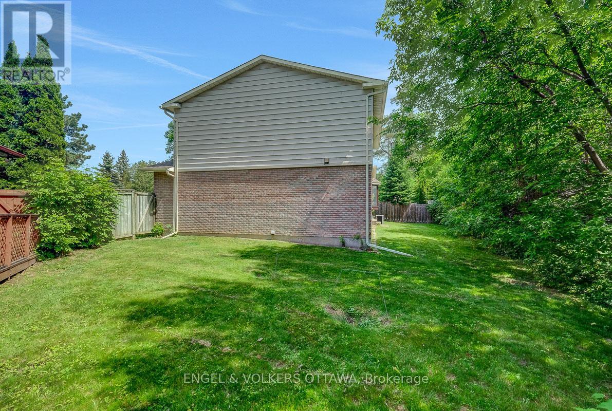 210 CYPRESS COURT - 47