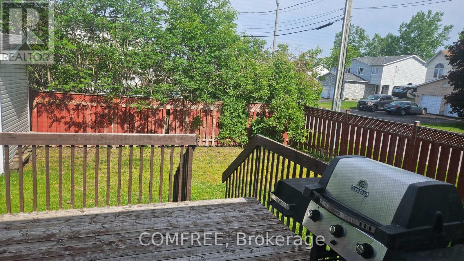 410 MARC ANDRE STREET - 32