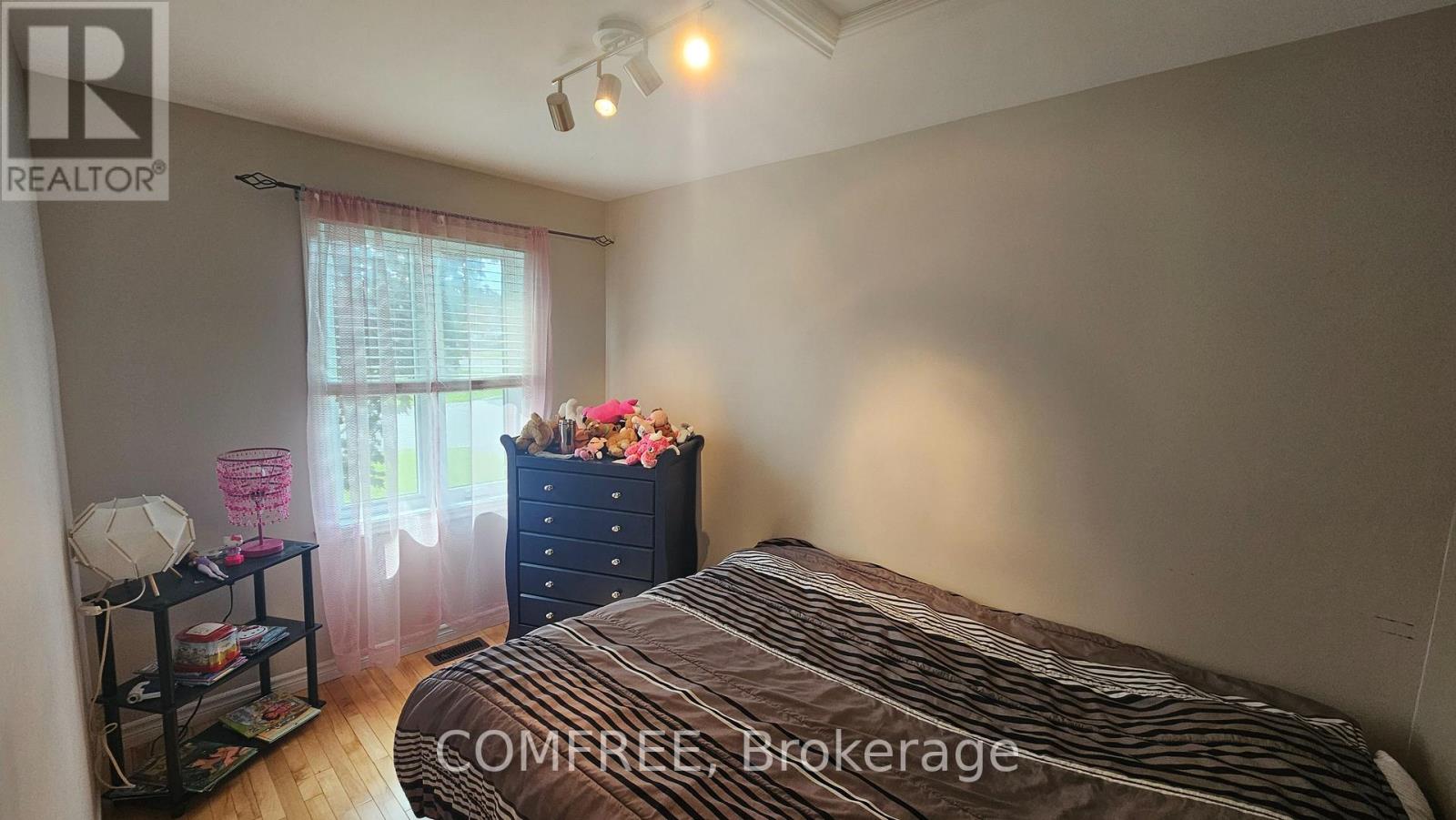 410 MARC ANDRE STREET - 8