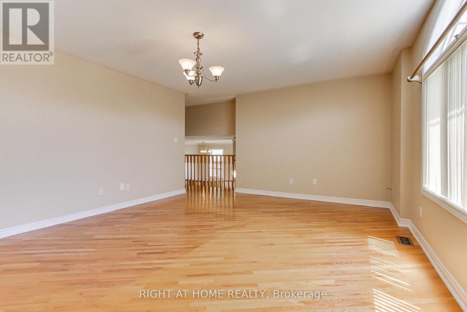 50 DOVEDALE DRIVE - 25