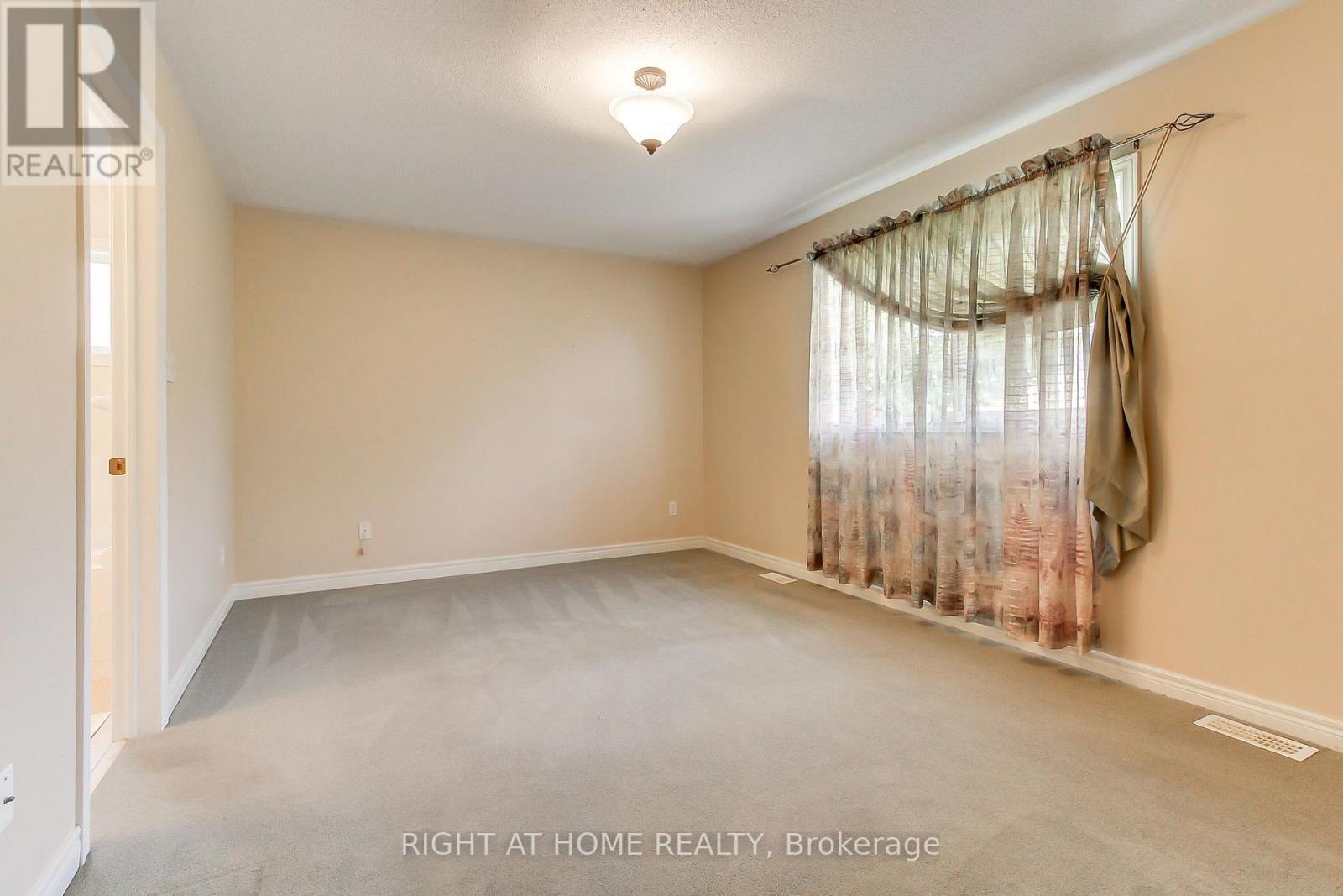 50 DOVEDALE DRIVE - 26