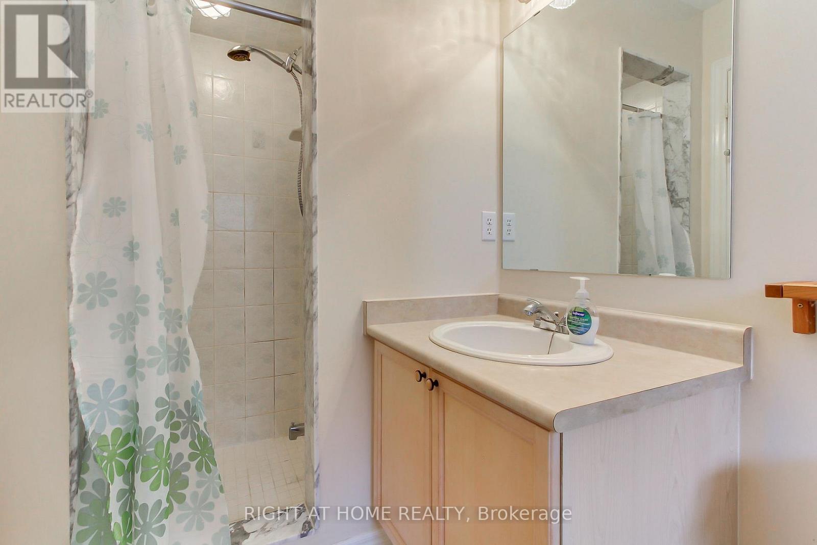 50 DOVEDALE DRIVE - 31