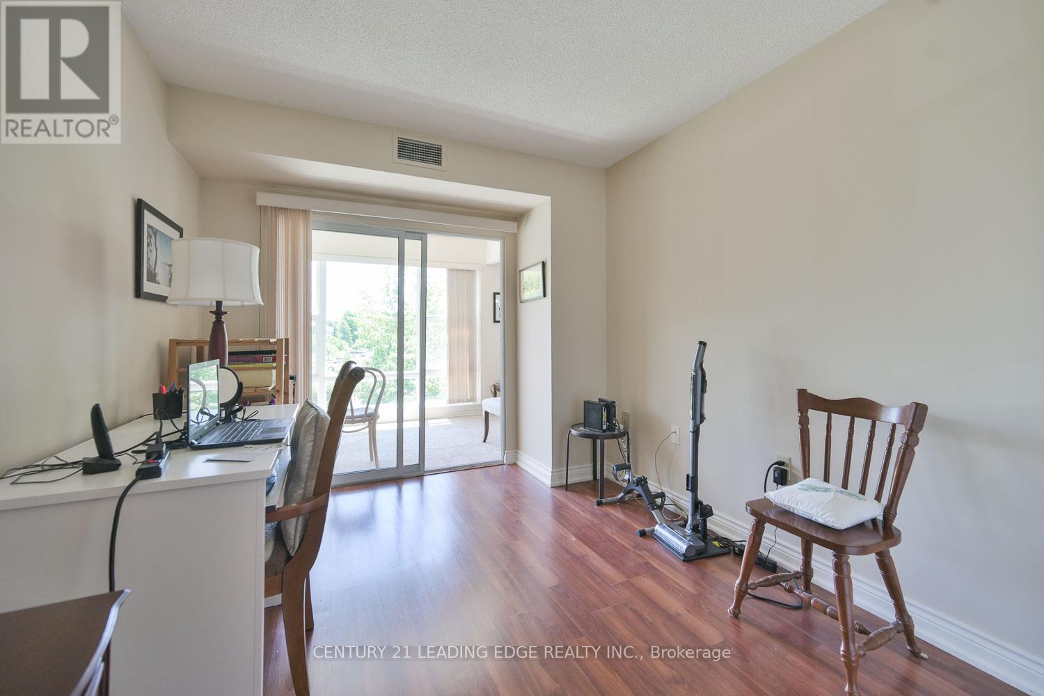 #232 100 ANNA RUSSELL WAY - 22