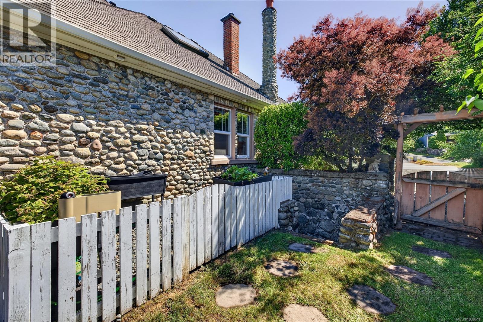  3354 Wishart Road, Colwood