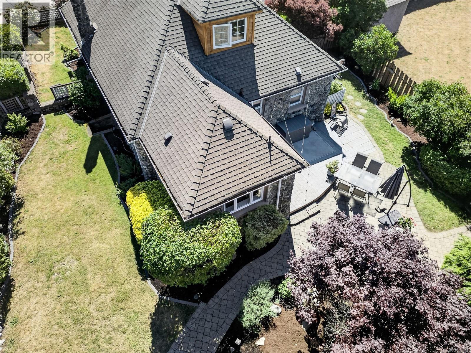 3354 Wishart Rd - 55