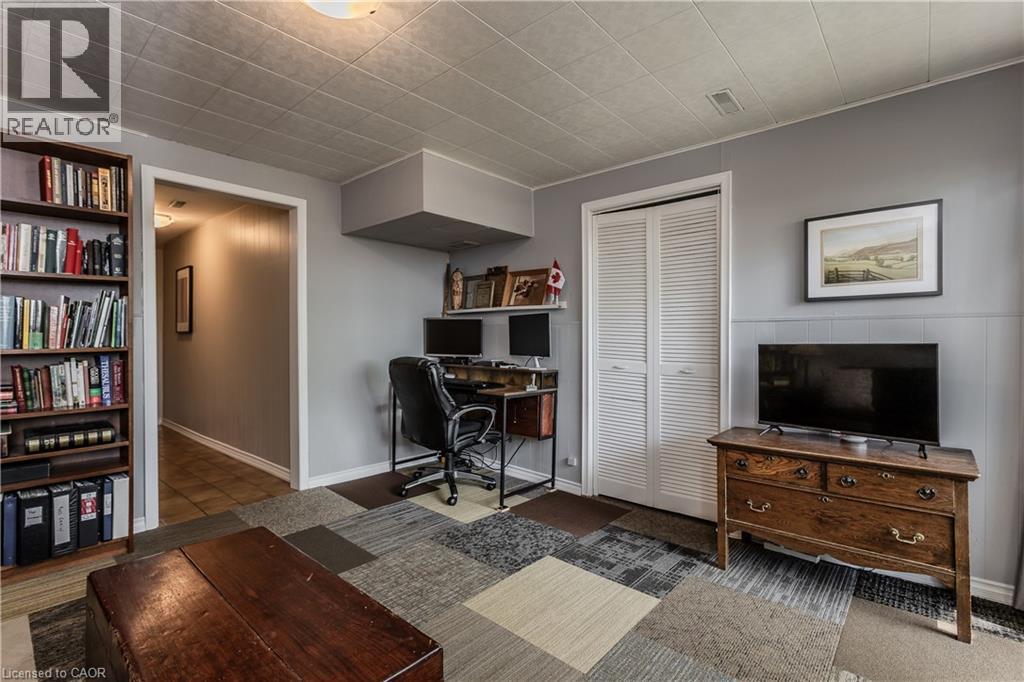 2157 MOUNTAIN GROVE Avenue - 26