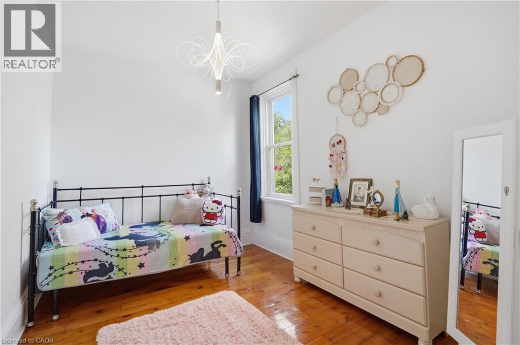86 OAK Street - 15