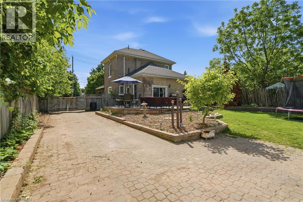86 OAK Street - 22