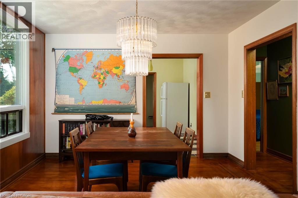 141 ROTHSAY Avenue - 5