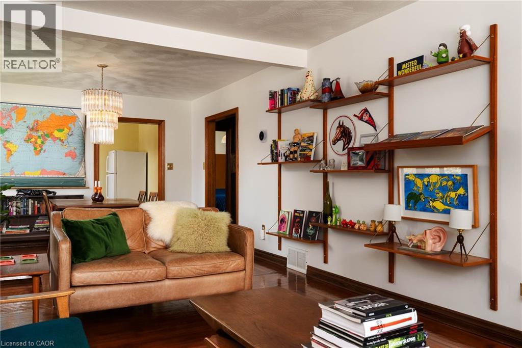 141 ROTHSAY Avenue - 6