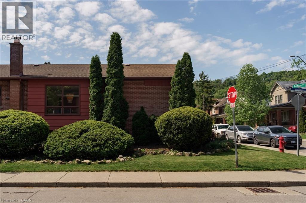 141 ROTHSAY Avenue - 39