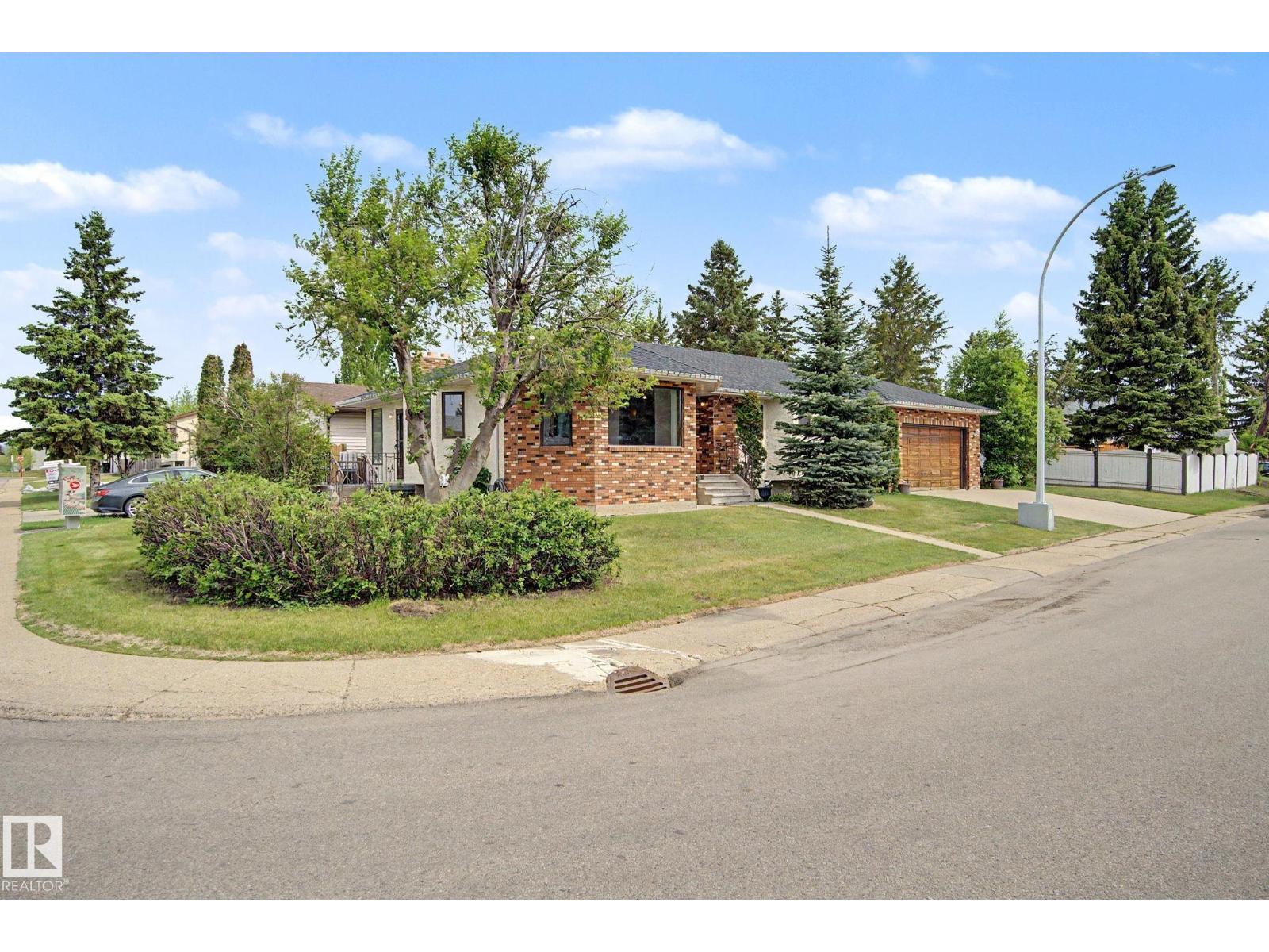 2907 49 ST NW - 2