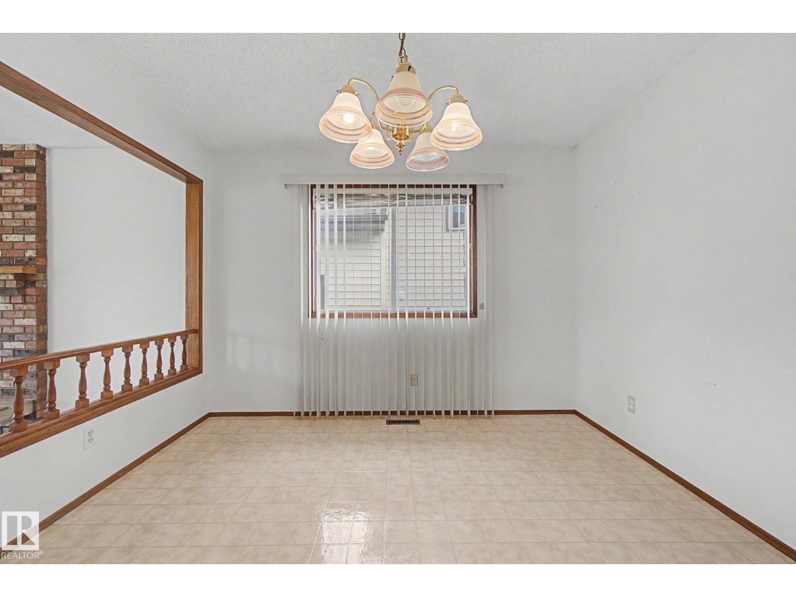 2907 49 ST NW - 26