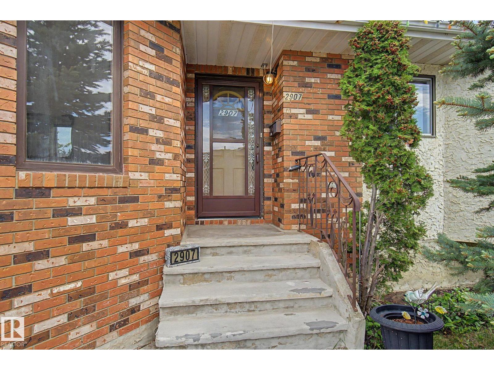 2907 49 ST NW - 3