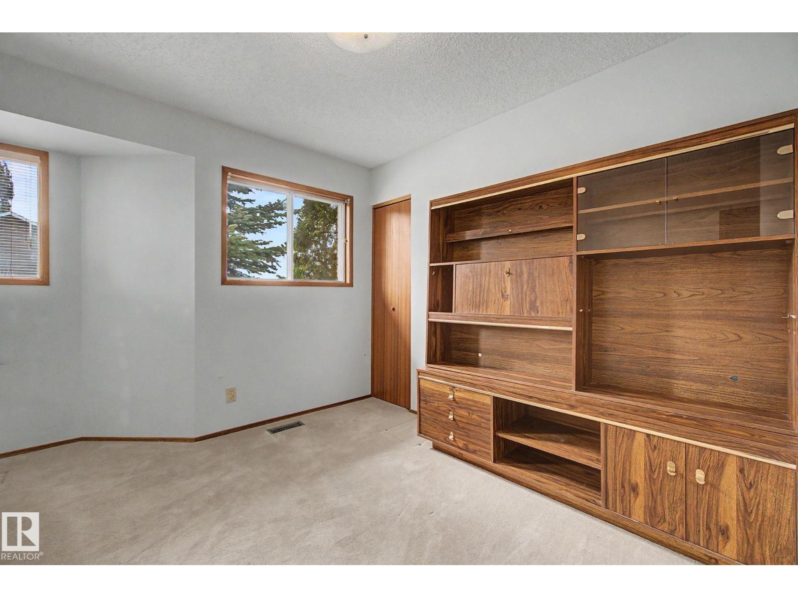2907 49 ST NW - 38