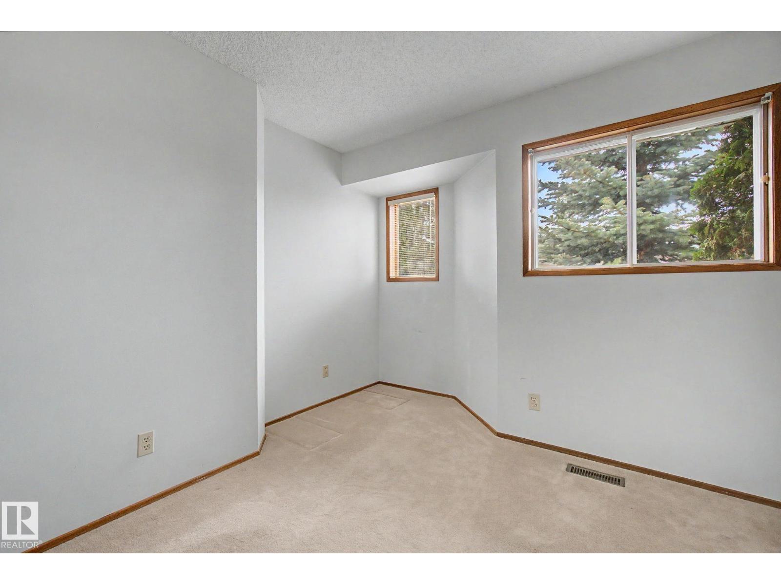 2907 49 ST NW - 39