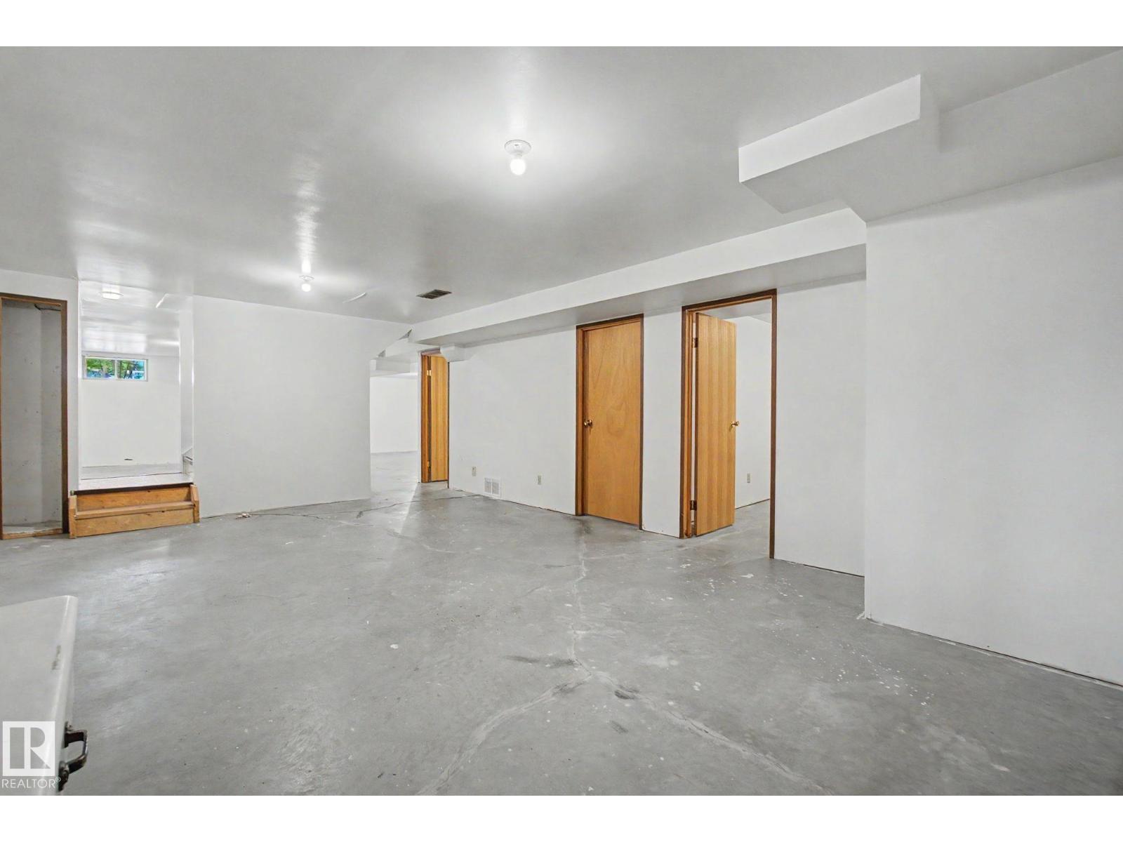2907 49 ST NW - 45