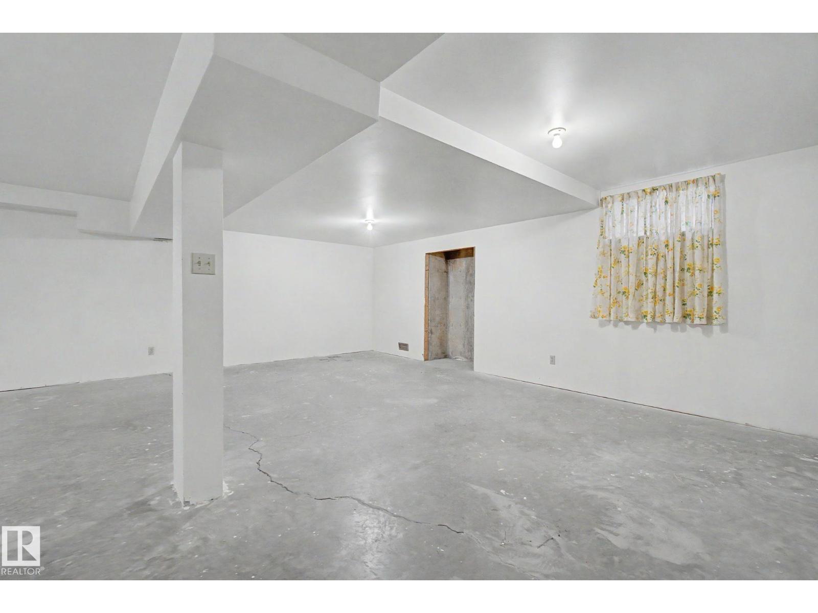 2907 49 ST NW - 46