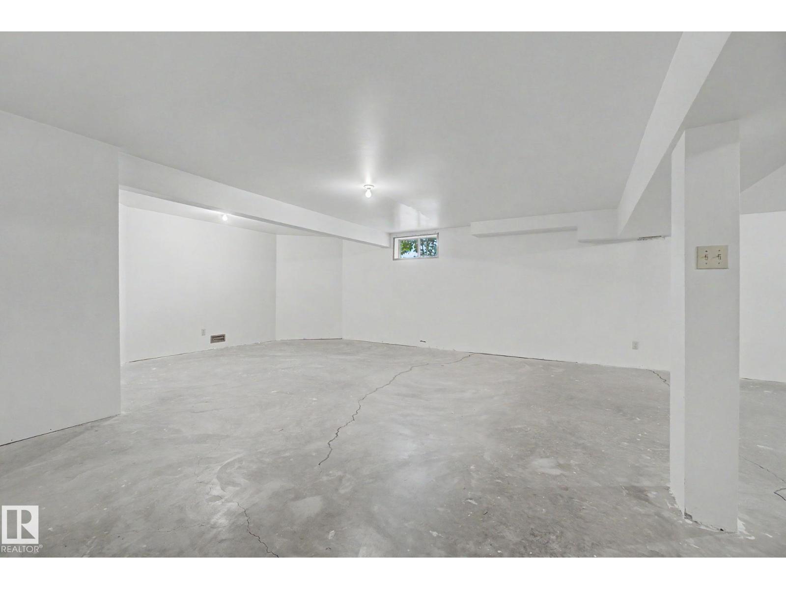 2907 49 ST NW - 47