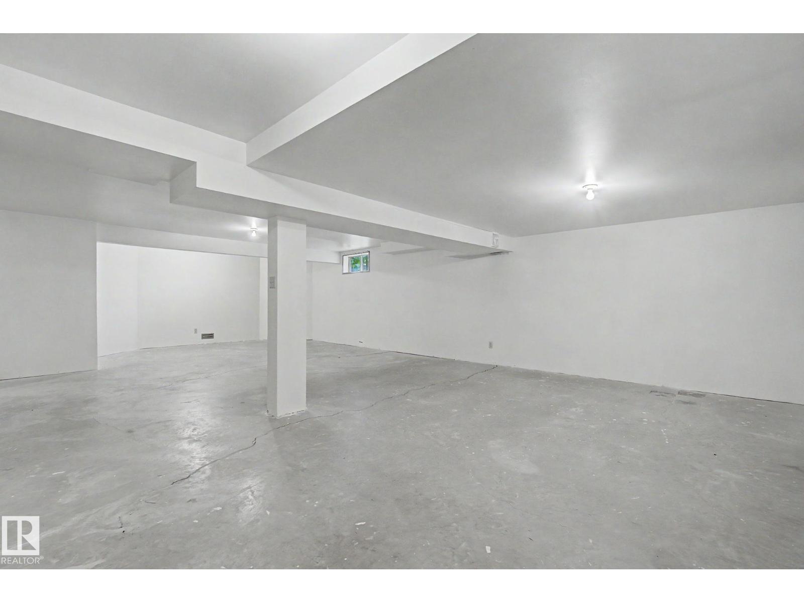2907 49 ST NW - 48