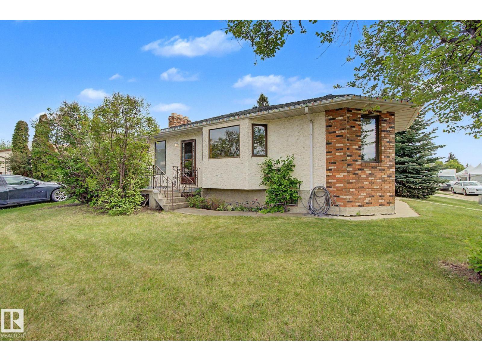 2907 49 ST NW - 62